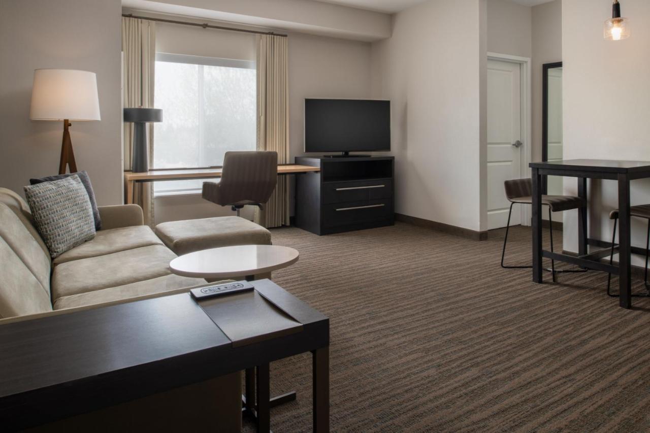 By Marriott Portland Hotel Vancouver