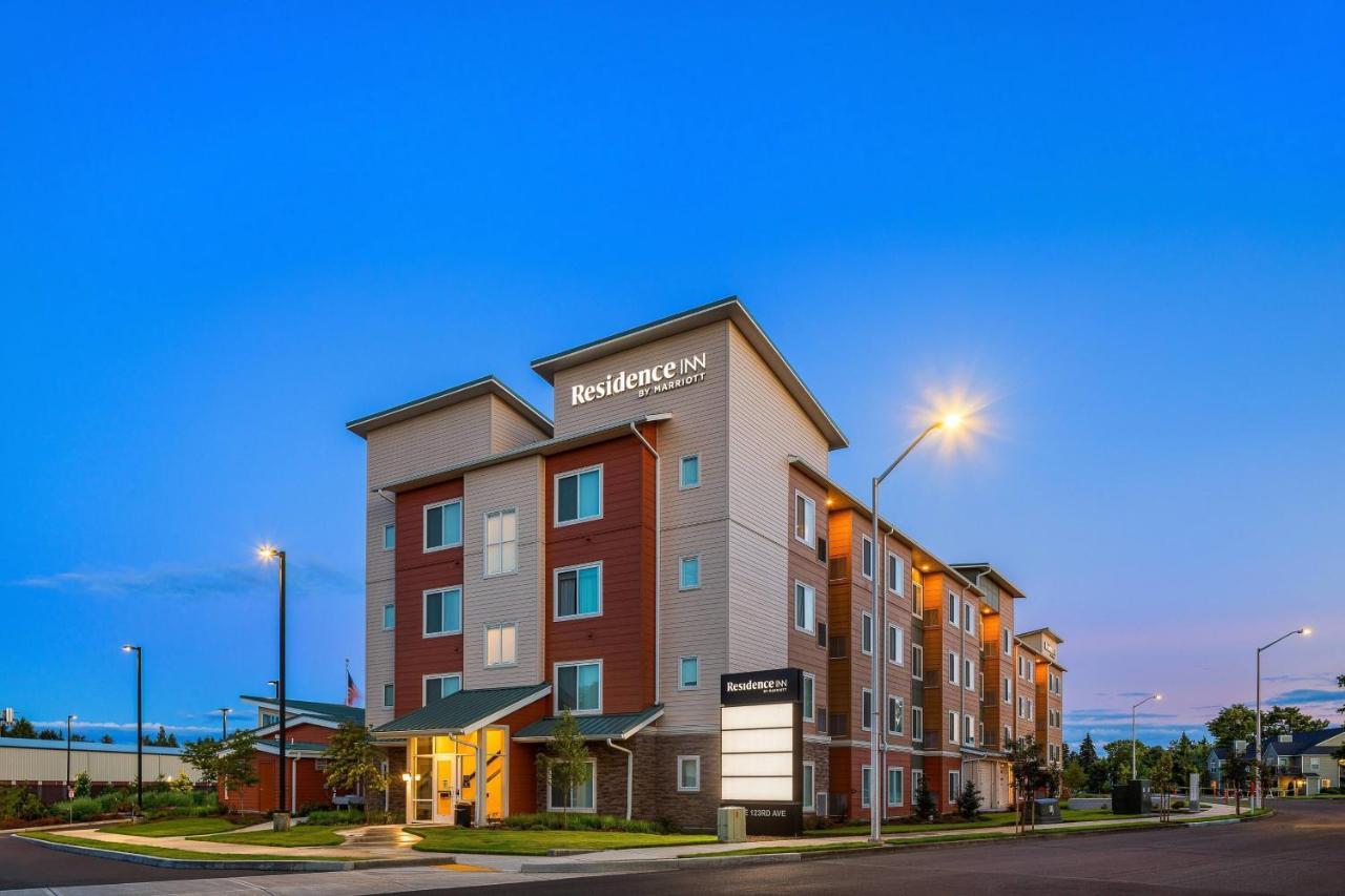 By Marriott Portland Hotel Vancouver